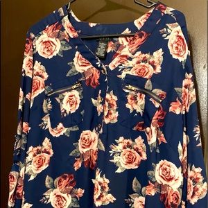 Baggy flower top